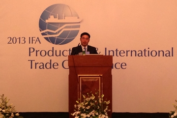 Feng Zhibin，CEO of Sinofert, chairs the Annual Meeting of Production and International Trade Committee of ifa